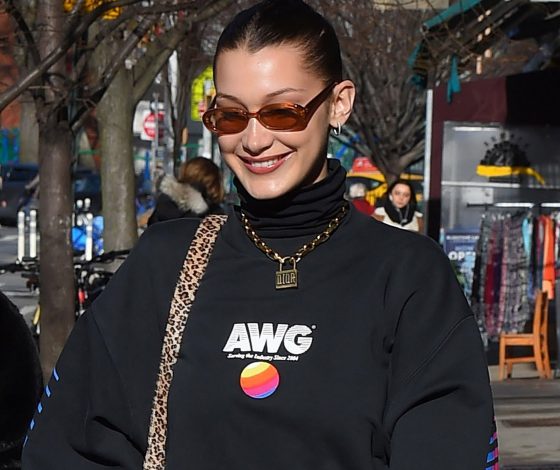 Такая счастливая! Новый выход Беллы Хадид