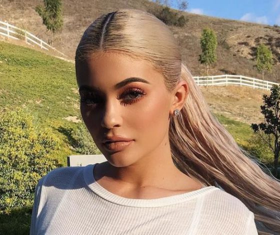 Все время вместе! Кайли Дженнер и Трэвиса Скотта заметили на свидании