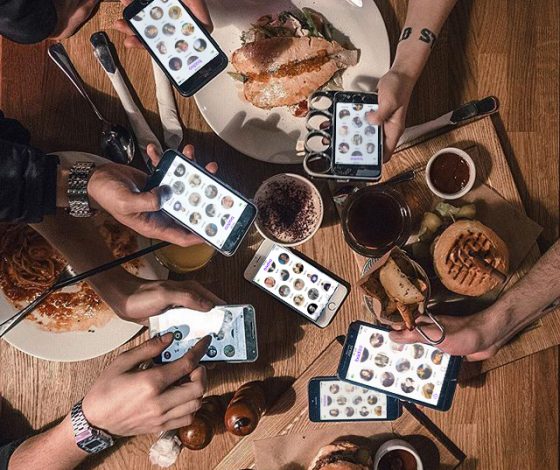 Цифра дня: сколько времени в день уходит на онлайн-знакомства?