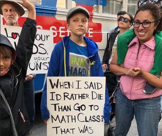 Самые крутые плакаты марша March For Our Lives