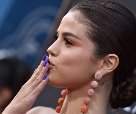 Неожиданно! Селена Гомес сделала маникюр под цвет джипа Джастина Бибера