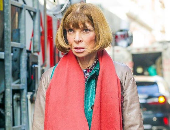 Она сняла их! Анна Винтур без очков на улицах Нью-Йорка