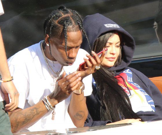 Устали! Кайли Дженнер и Трэвис Скотт отдыхают на яхте