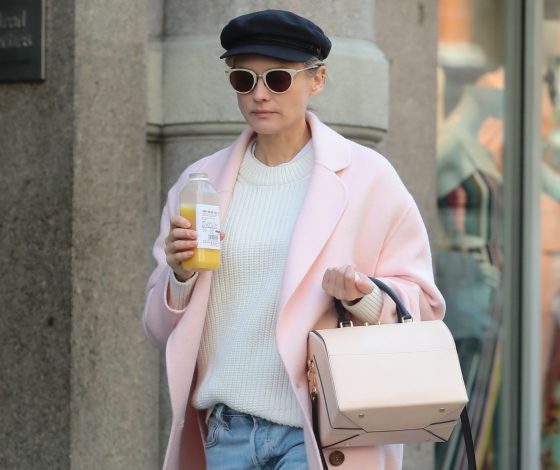 Новый выход Дианы Крюгер. Где купить похожее пальто?