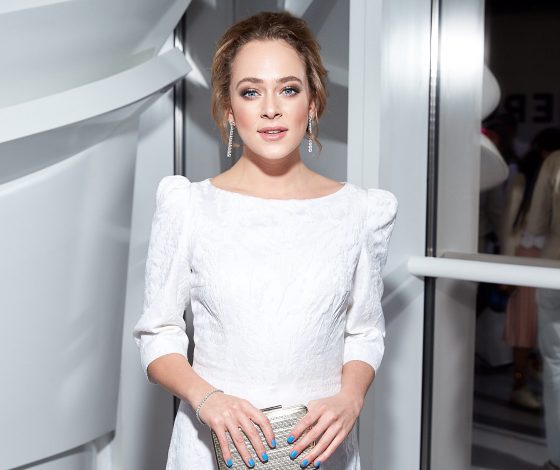 Аглая Тарасова, Юлия Барановская и Надежда Сысоева на White Party