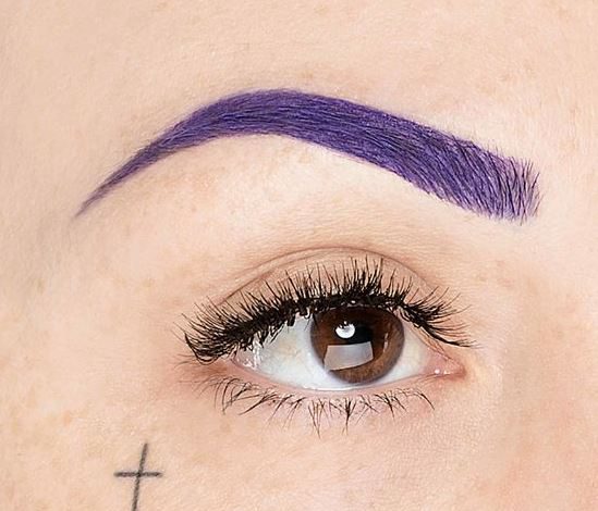 Косметика для разноцветных бровей. Где такую купить?