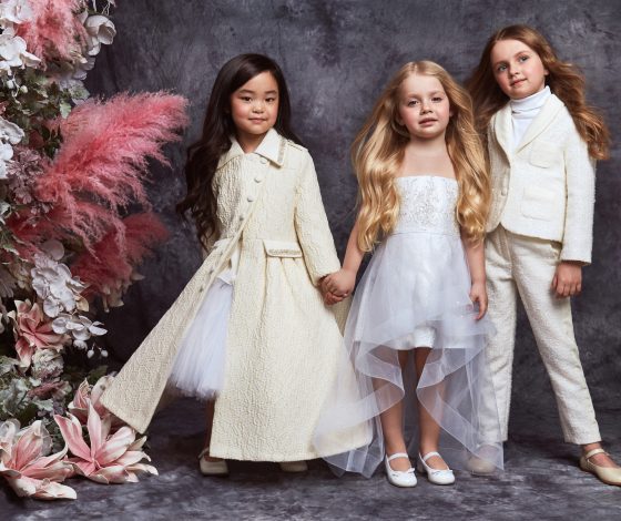 Лиза и Гарри Галкины и Амели Ревва в дебютном лукбуке Valentin Yudashkin Kids