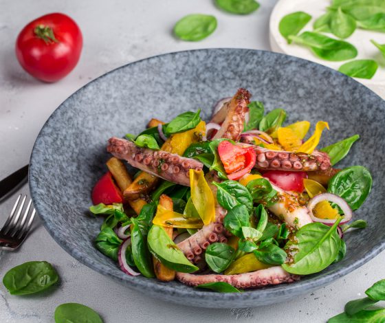 «Облака»: новое необычное меню и летняя веранда