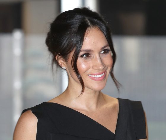 Цифра дня: сколько стоит платье Меган Маркл?