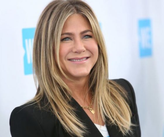 Первый официальный выход Дженнифер Энистон после развода с Джастином Теру