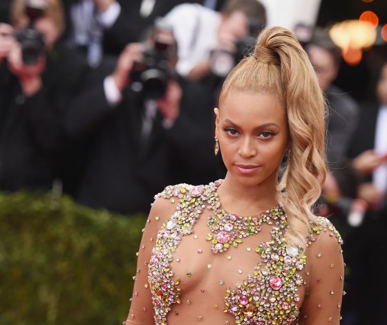Бейонсе даже не появилась на Met Gala, а мемы уже есть