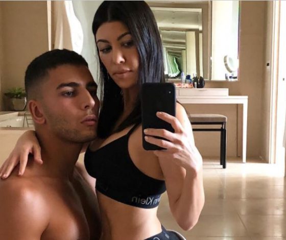 Почему бойфренд Кортни Кардашьян против ее новых фото в Instagram?