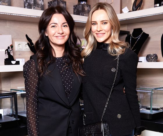 Смотри, как прошел ювелирный коктейль Adelya Jewellery в цветочном салоне Florist Gump