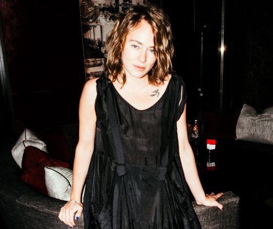 Аглая Тарасова, Карина Истомина и Ингрид Олеринская на открытии летней террасы бара «Московский»