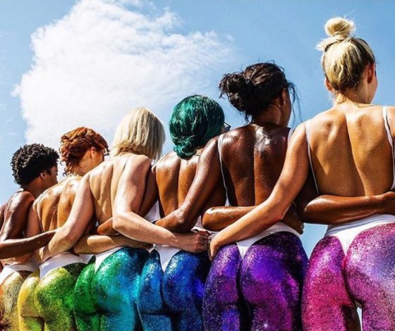 Сияющая попа: тренд предстоящего лета