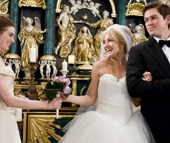 Что подарить подружке-невесте: 20 идей