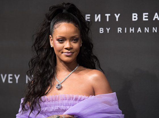 Поработала, можно и отдохнуть. Рианна замечена в ночном клубе Лондона