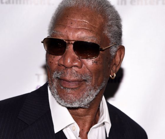 Сразу восемь женщин обвинили Моргана Фримана в сексуальных домогательствах. Что ответил актер?