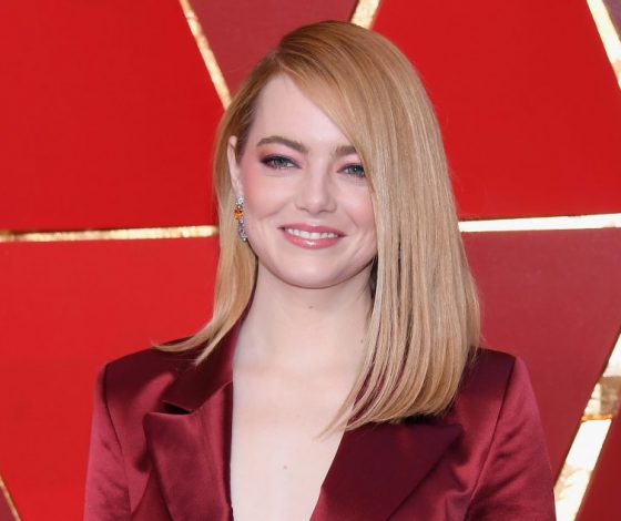 Букет на голове: новая прическа Эммы Стоун