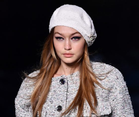 Все образы показа круизной коллекции Chanel здесь! 