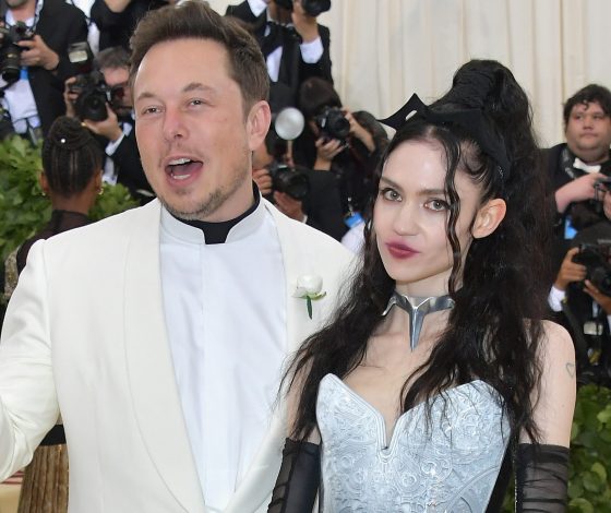 «Я не понимала, во что ввязалась»: певица Граймс об отношениях с Илоном Маском