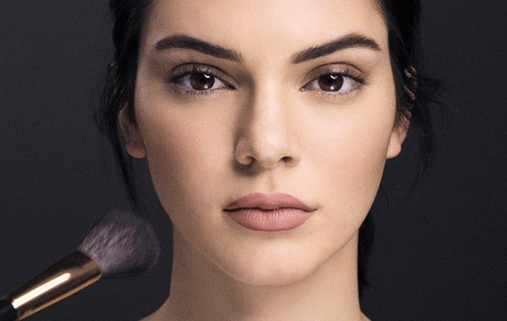 Как краситься этой осенью? Вдохновляемся звездами!