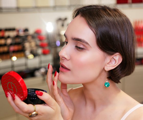 Какой макияж будет в тренде этим летом? Советы визажиста Giorgio Armani