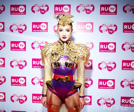 Ольга Бузова, Полина Гагарина и Вера Брежнева на премии RU.TV