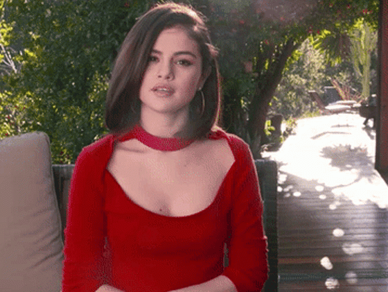 Неожиданно! Джастин Теру обнимается с… Селеной Гомес