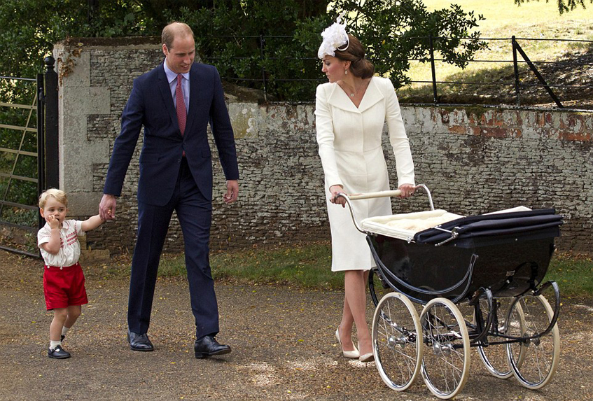Кейт Миддлтон и принц Уильям на крестинах принцессы Шарлотты