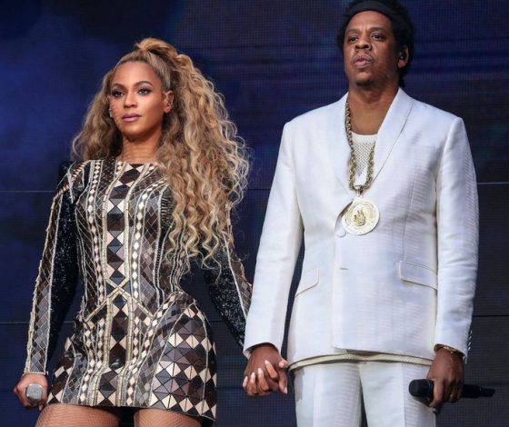 На этот раз Balmain: новый образ Бейонсе в рамках тура On The Run II