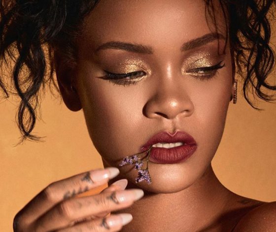 Бьюти-провал: почему поклонники раскритиковали новую палетку от Рианны?
