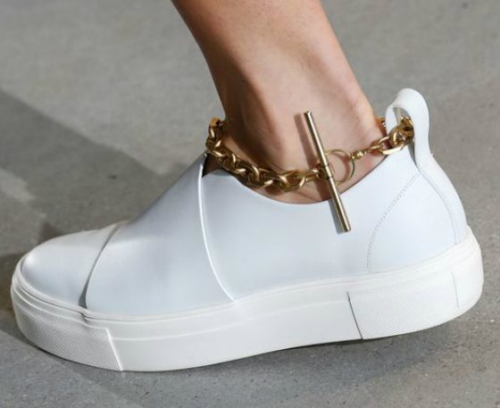 Топ-15 браслетов на ногу. Где купить?