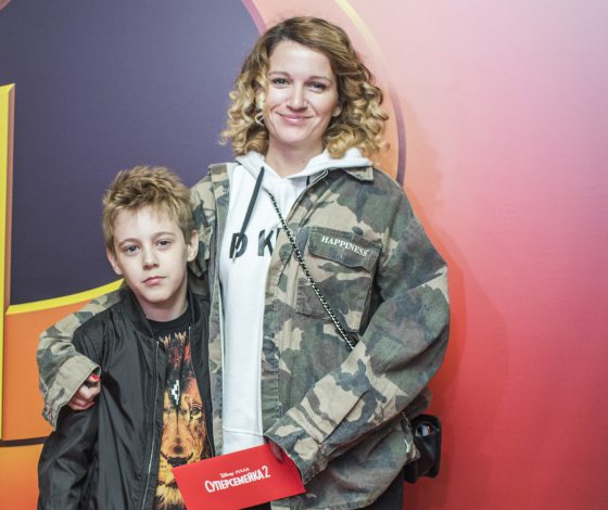 Ксения Чилингарова, Евгения Малахова и другие на премьере мультфильма «Суперсемейка 2»