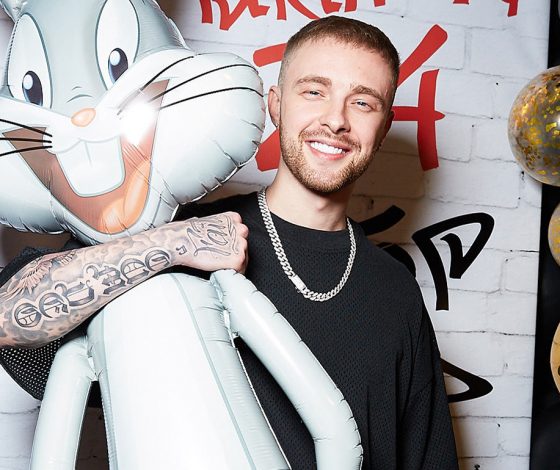 Тут такое дело... Егору Криду одиноко!