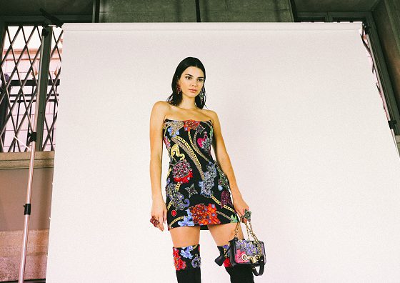 Кендалл Дженнер на показе мужской коллекции Versace