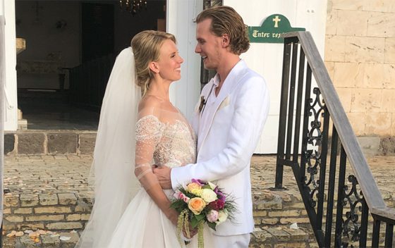 На удивление скромно. Как прошла свадьба младшего брата Пэрис Хилтон?