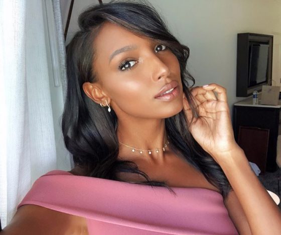 Секрет идеального селфи от модели Victoria’s Secret