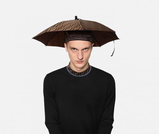Fendi выпустил зонт на голову, потому что... почему бы и нет?