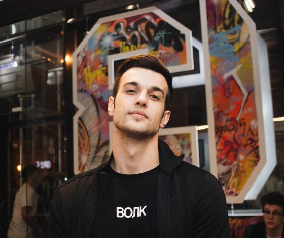 «Я был в шаге от катастрофы»: Олег Терновой о судьбе, хейте и подростковом возрасте в прямом эфире PEOPLETALK