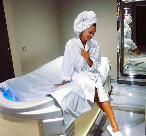 Где сделать букальный массаж лица и эко-покрытие для ногтей?