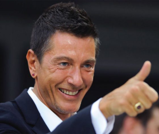 Скандал! Dolce & Gabbana украли идею футболок у Diet Prada