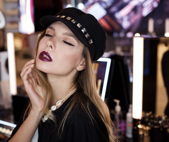 Больше блеска: Instagram-блогеры показали, как носить лак на губах