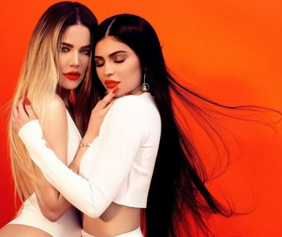 Похожи как две капли: найди отличия между Кайли Дженнер и Хлои Кардашьян