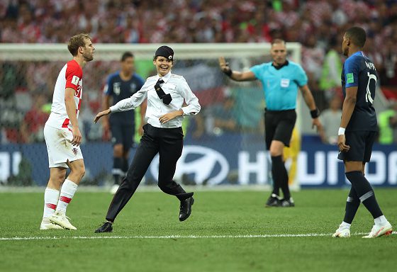 Скандал на финале Чемпионата мира по футболу: зачем, как и почему