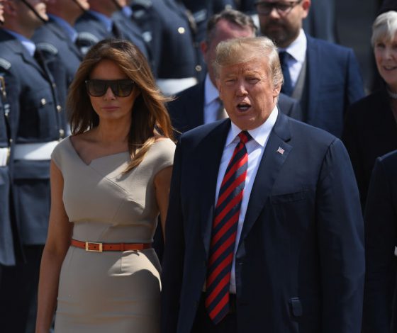Мелания и Дональд Трамп прилетели в Лондон. В чем первая леди на этот раз?