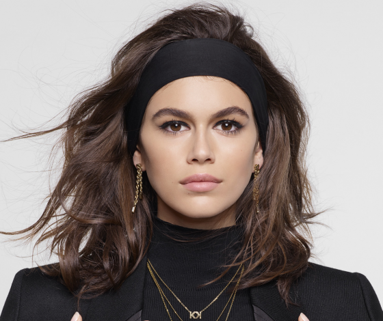 Очень красивая Кайя Гербер в рекламной кампании Karl Lagerfeld. За стиль отвечала легенда!