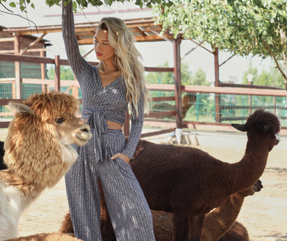 Альпаки, Даша Кос и основательница Marie by Marie в новой и очень красивой съемке бренда