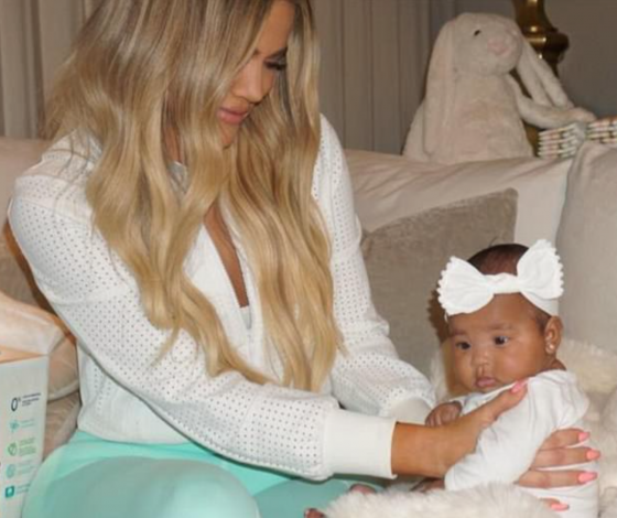 Хлои Кардашьян вновь показала дочку! Смотри, какая прелесть!