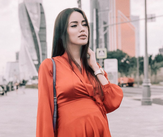 Ни за что не угадаешь! В честь кого Анастасия Костенко назвала дочь?